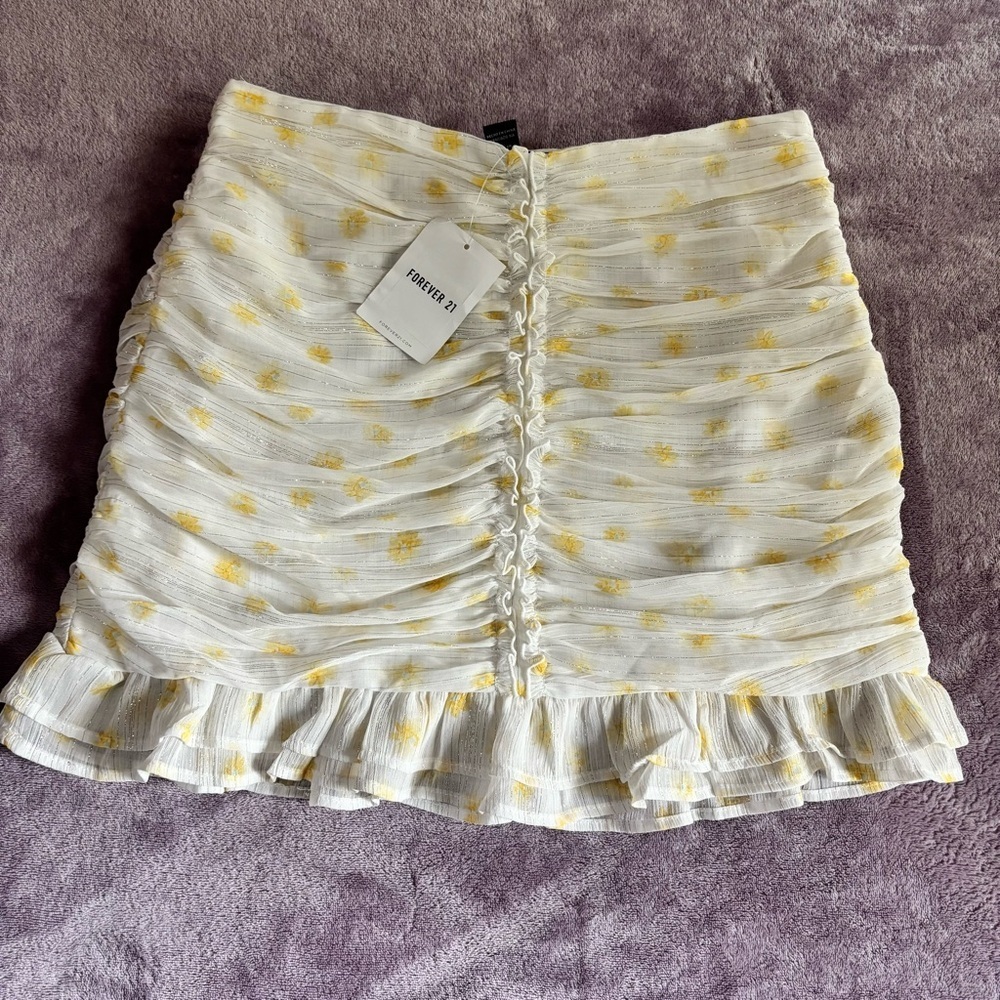 Forever 21 White Yellow Floral Ruched Ruffle Mini Skirt Metallic Stripe Medium